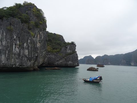 Baie d’Ha Long : terre (Ninh Binh) et mer (Cat Ba), Vietnam