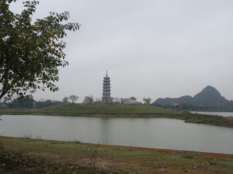 Baie d’Ha Long : terre (Ninh Binh) et mer (Cat Ba), Vietnam